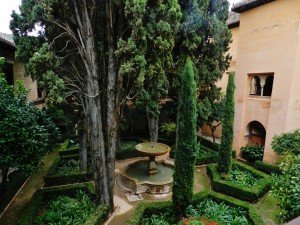 Как сделать водоём в саду своими руками, фото, простые и доступные варианты (водоем, фото, засыпьте гравием, лист жести, собственными руками) водоем