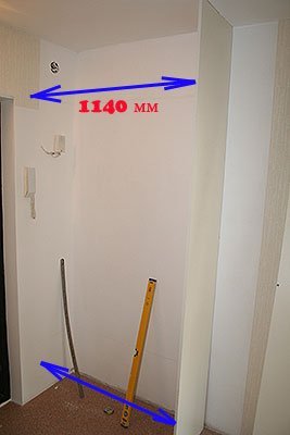 Установка вертикальной перегородки шкафа