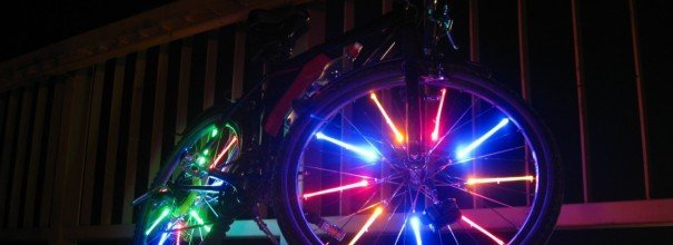тюнингованный велосипед с подсветкой колёс