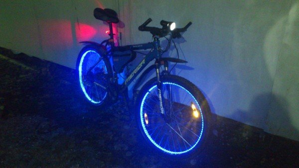 велосипед с светодиодной подсветкой