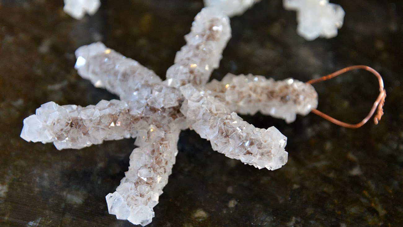 Новогодние поделки: кристаллы из соли в домашних условиях