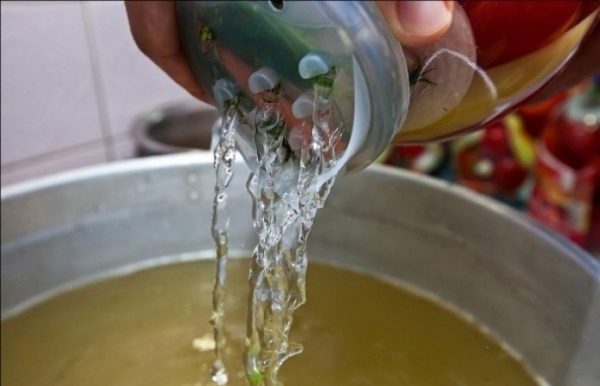 Замена остывшей воды на кипяток при мариновании патиссонов