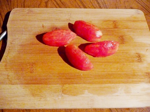 Дольки помидоров