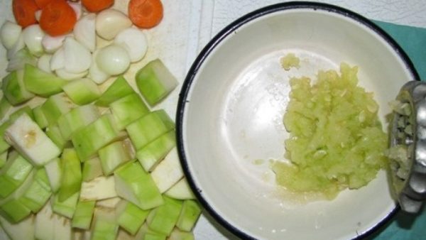 Кабачковая икра на зиму самые лучшие пошаговые рецепты в мультиварке и духовке (кабачковый, икра, зима, пошаговые, рецепт) пошаговые