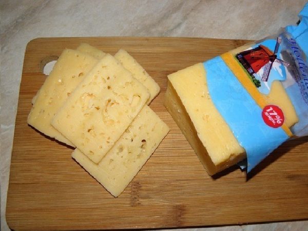 нарезанный сыр