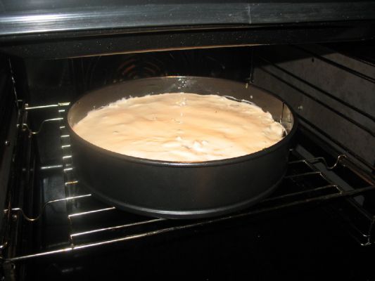 Луковый пирог в духовке
