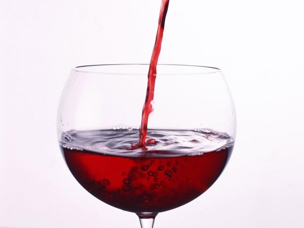 Красное сухое вино