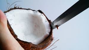 Как достать мякоть кокоса