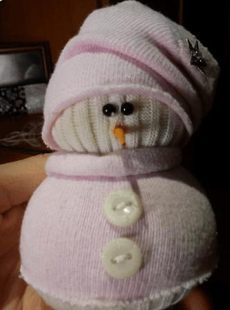 Снеговичок из носков