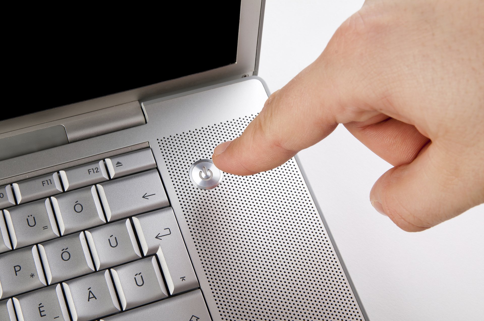 Ноутбук не выключается кнопкой. Кнопка включения ноутбука. Кнопка выключения компьютера. Ноутбук включается. Выключение ноутбука.