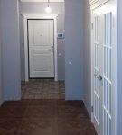 Варианты белых дверей для жилого помещения