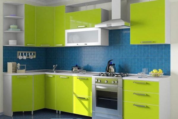 Сине-зелёная кухня в квартире