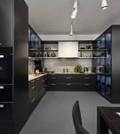 Зонирование кухни-гостиной с помощью шкафа в стиле хай-тек