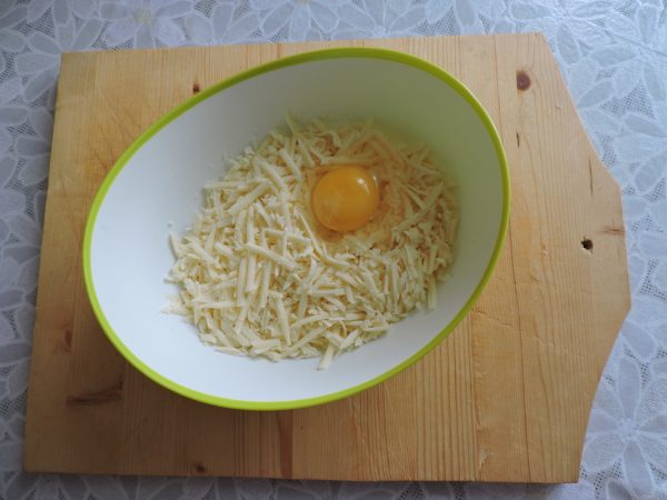 Сыр и яйцо