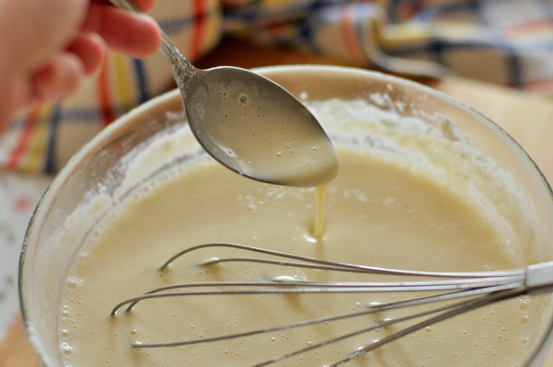 Как замешивать тесто на блины на молоке
