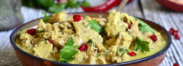 Тарелка с сациви из курицы
