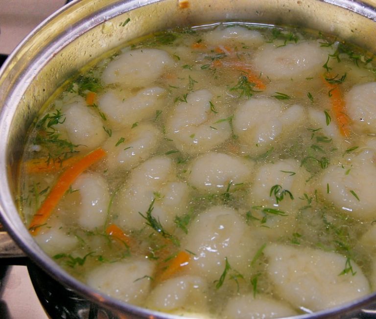 Куриный суп с галушками пошаговый рецепт с фото
