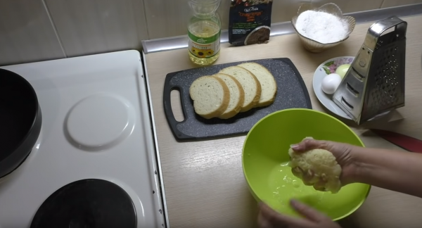 Как приготовить бутерброд с картошкой: этап 1