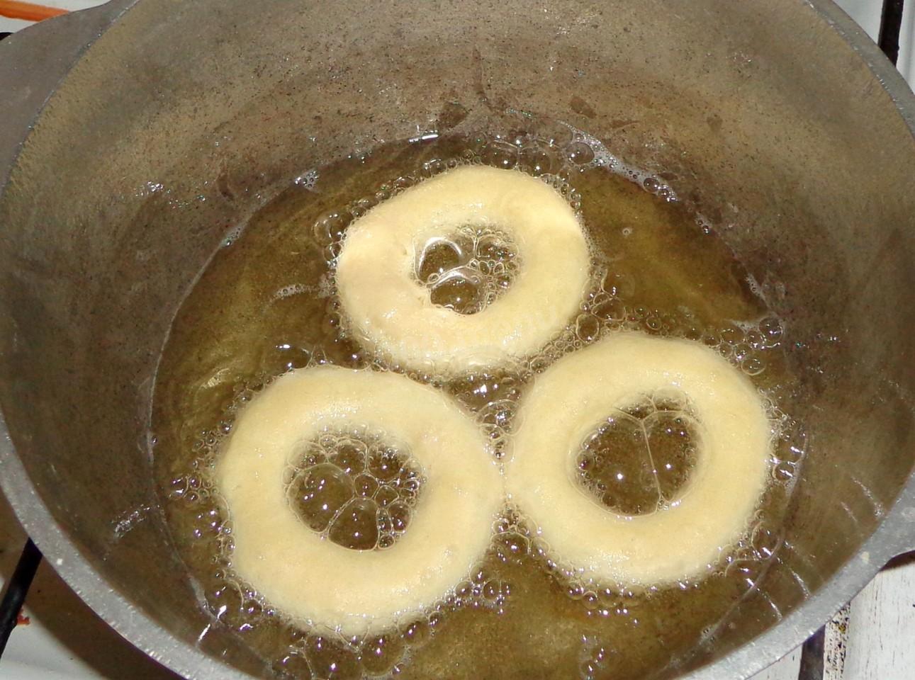 Пончики в масле в кастрюле рецепт с фото