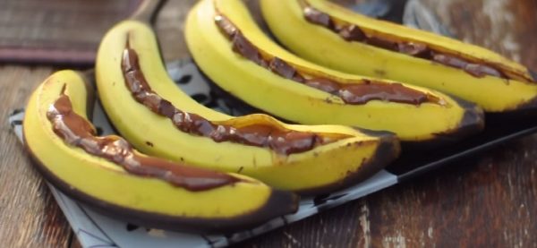 Бананы с шоколадом