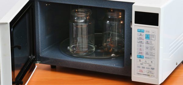 микроволновую печь