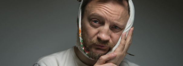 болит зуб