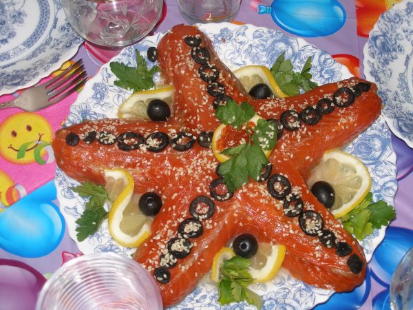 Салат с красной рыбой «Морская звезда»