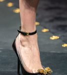 Туфли с ремешком, бантом и силиконовой вставкой, коллекция Versace